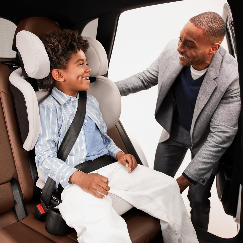 Belt-Positioning Booster Car Seat with Back K480000
