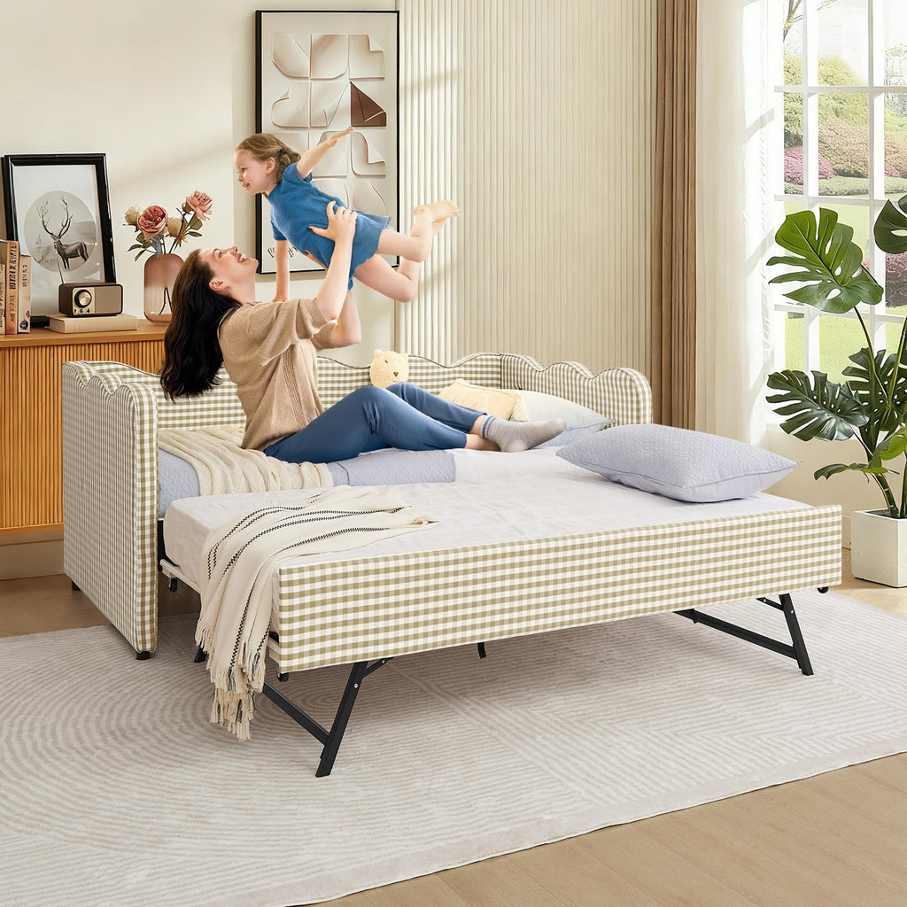 Twin Size Gingham Upholstered Daybed with Trundle and USB Ports O93843
